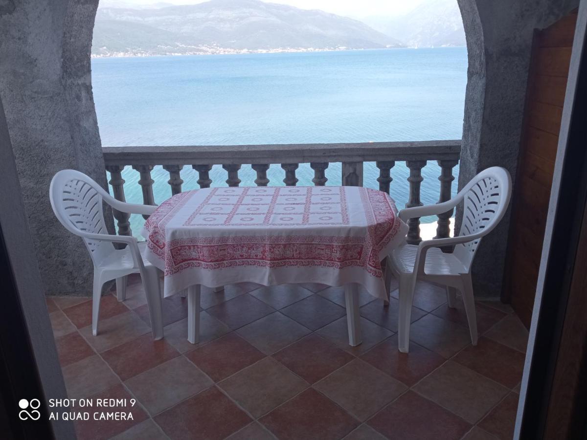 Apartments Petrovic Tivat Kültér fotó
