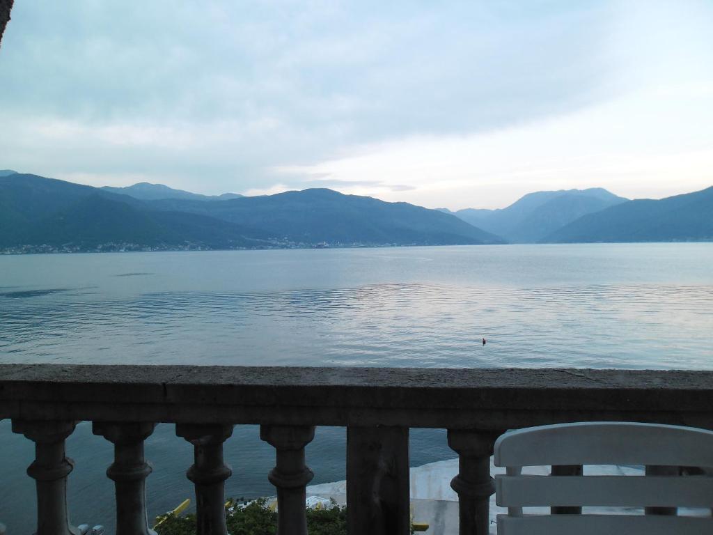 Apartments Petrovic Tivat Kültér fotó